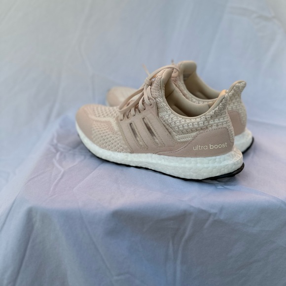 ULTRABOOST 5.0 DNA SHOES | Beige Parley | Rare - Picture 6 of 6